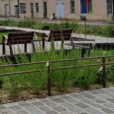 AMENAGEMENT DE LA PLACE A ARBOIS (39)